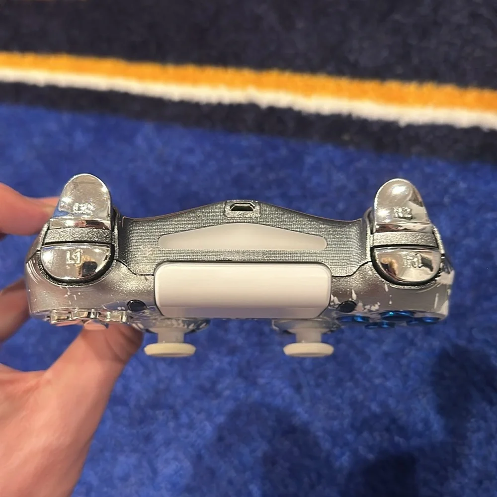 Used custom ps4 controller - Picture 5 of 6